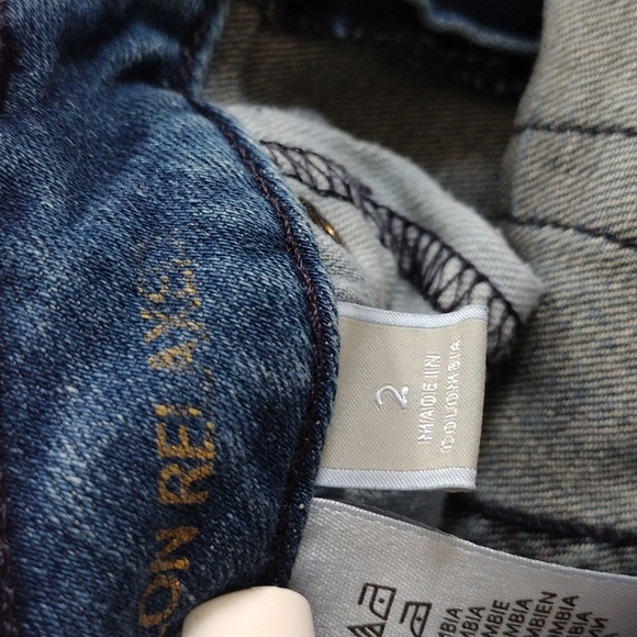 Michael Kors Women's Size 2 Dillion Relaxed Denim Distressed Blue Jeans - Picture 5 of 16